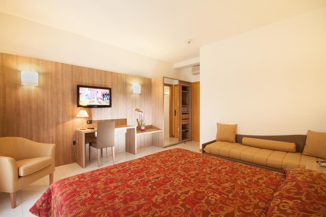 Albergo Vittoria Salsomaggiore Terme Bagian luar foto