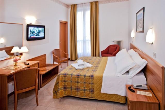 Albergo Vittoria Salsomaggiore Terme Bagian luar foto