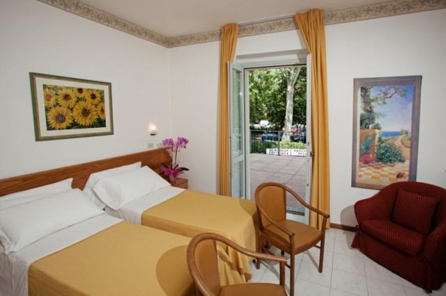 Albergo Vittoria Salsomaggiore Terme Bagian luar foto